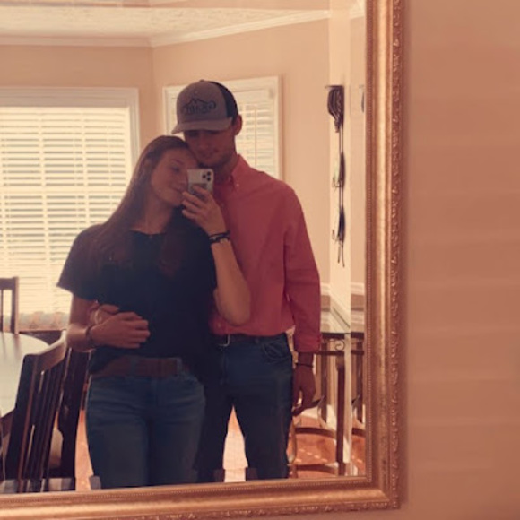 Meet your Posher, Ellie - Picture 1 of 1